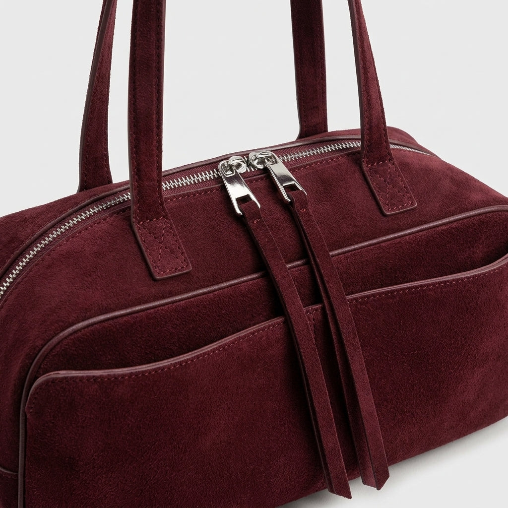 Detalhe do produto The Serene Suede Barrel Bag