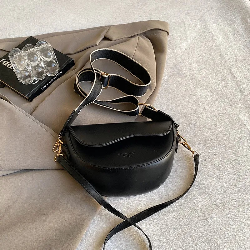 Vintage Wide Strap Saddle Bag