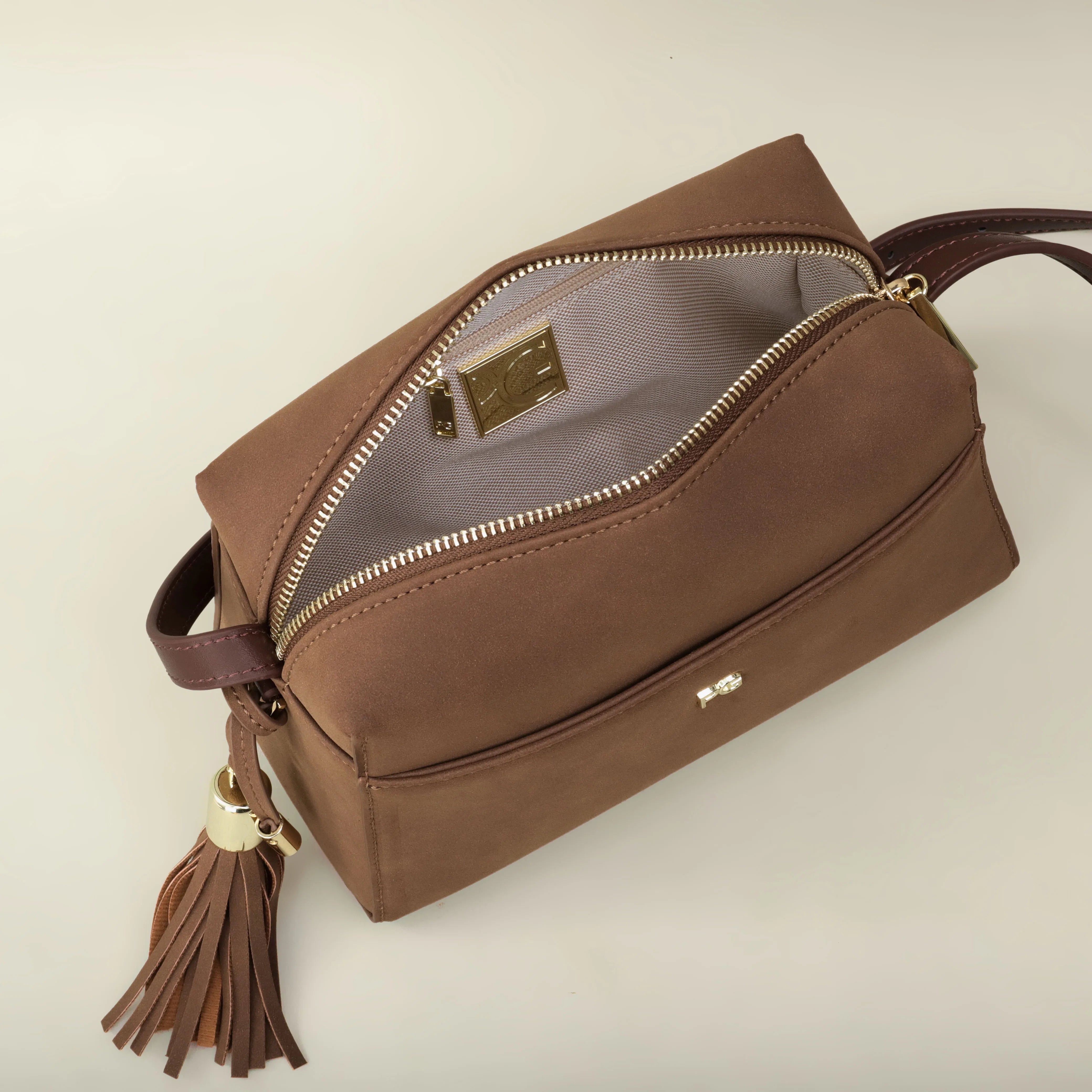 Minimalist Classic Crossbody Bag