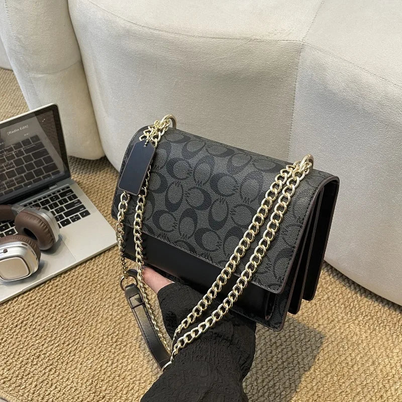 Victoria Classic Accordion Bag