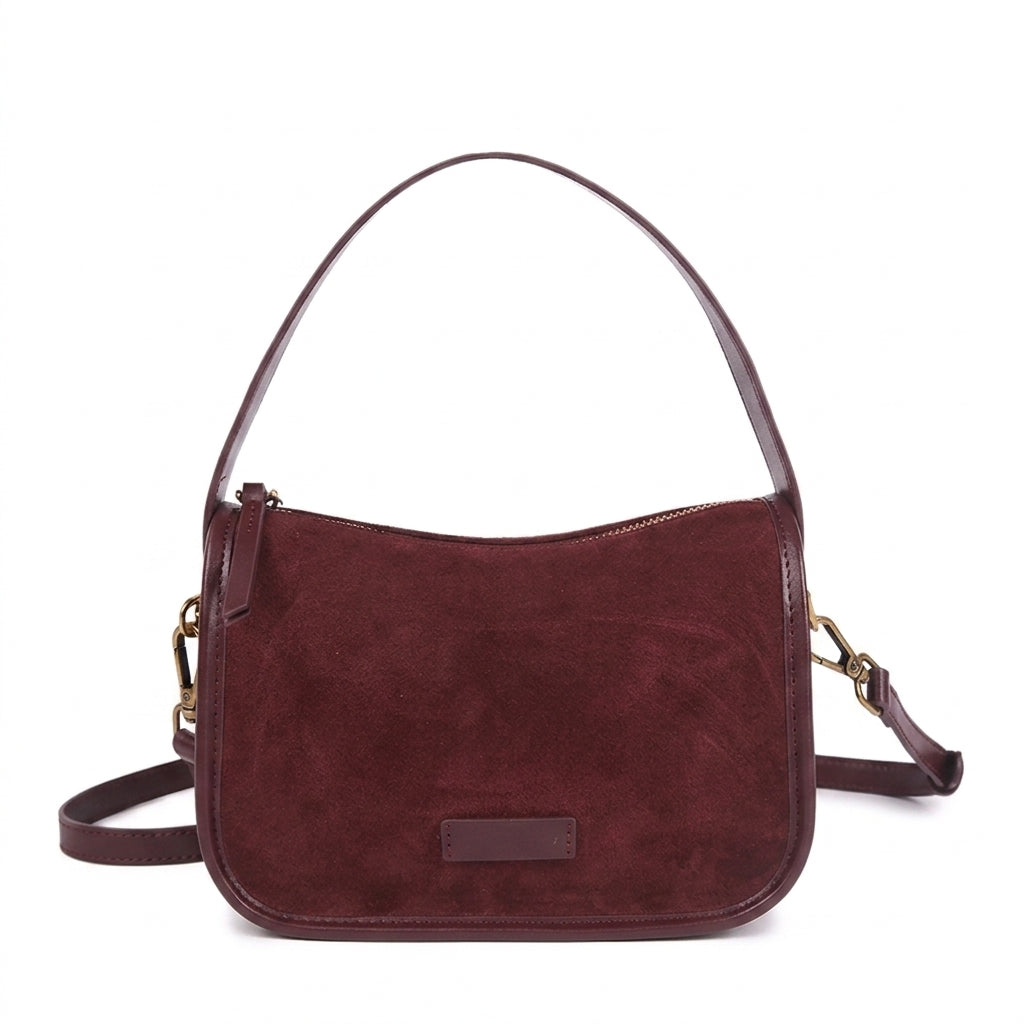 Retro Matte Velvet Suede Bag em fundo branco