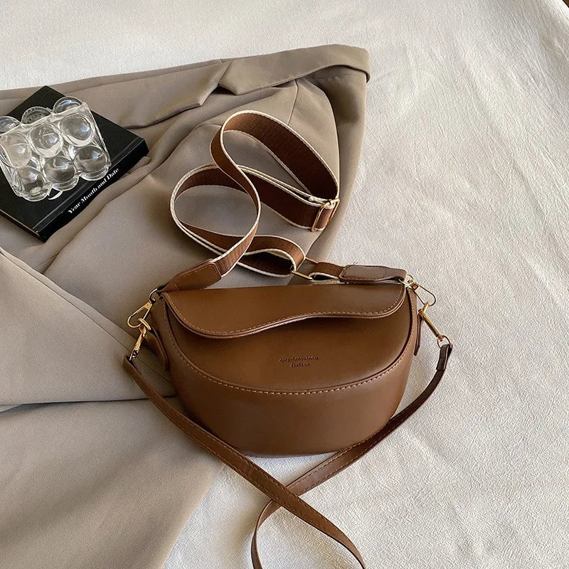 Vintage Wide Strap Saddle Bag