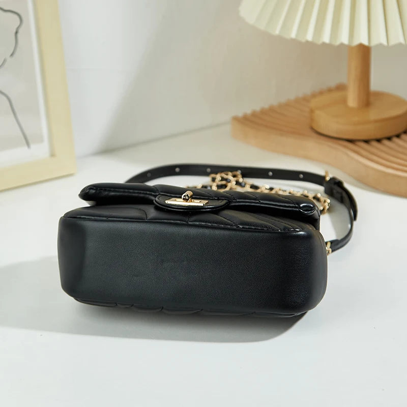 Square Chain Crossbody Bag