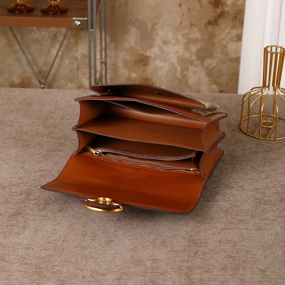 Contrasting Color Chain Bag