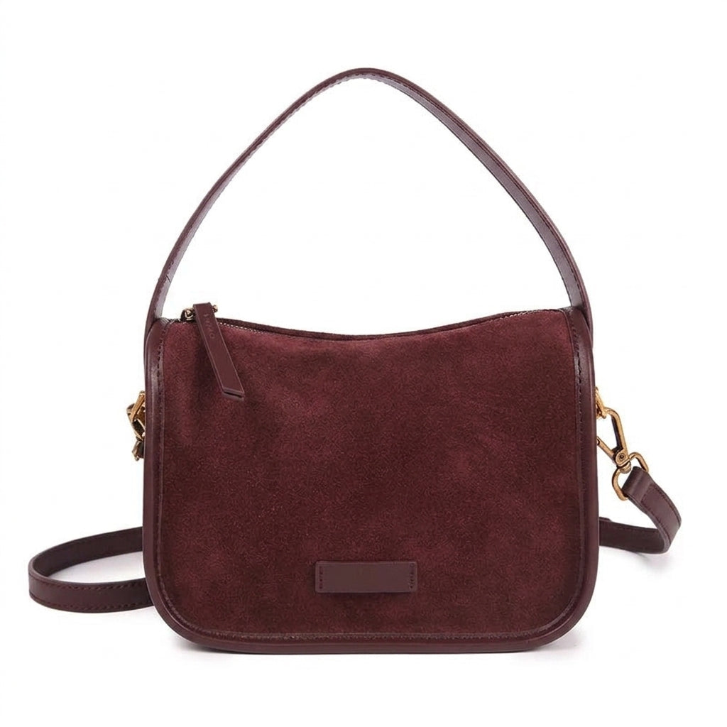 Retro Matte Velvet Suede Bag na cor Angola Red em fundo branco